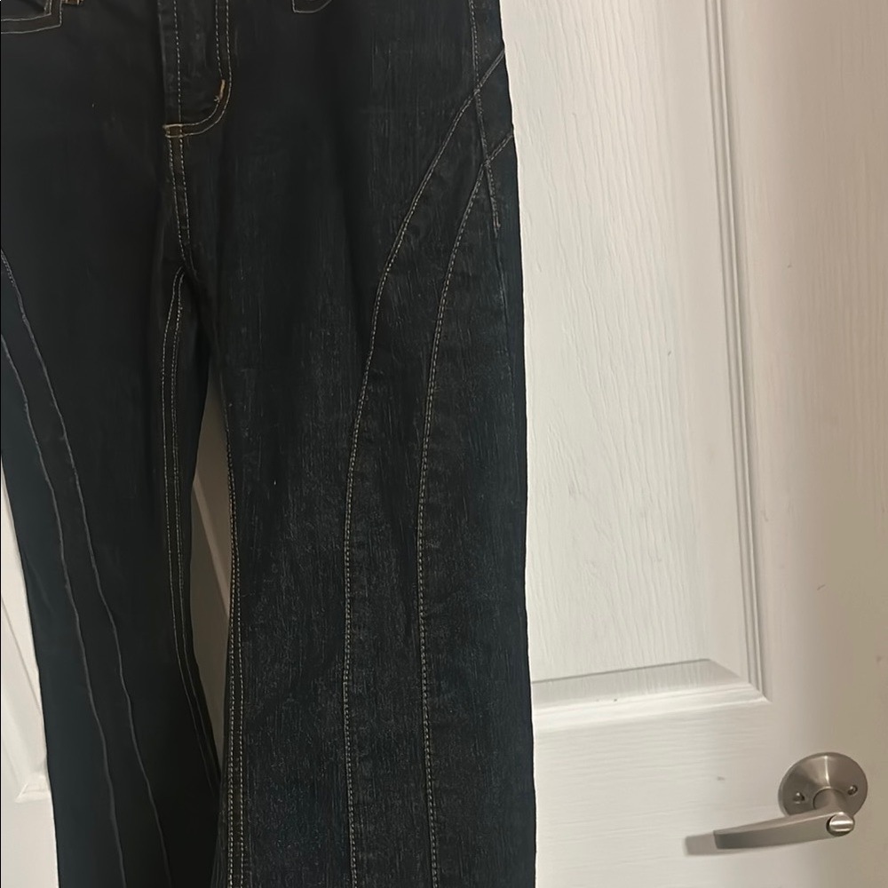 Dark wash low rise flair jeans - Picture 4 of 4